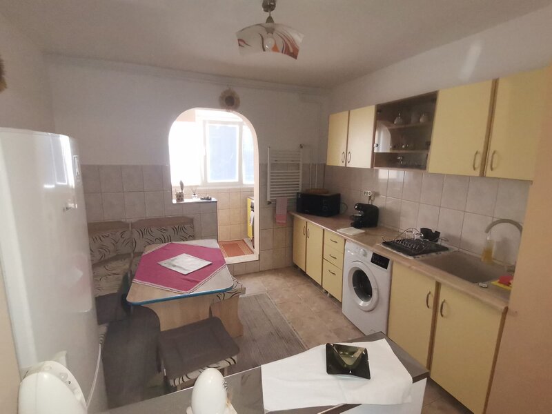 Berceni, metrou Piata Sudului,